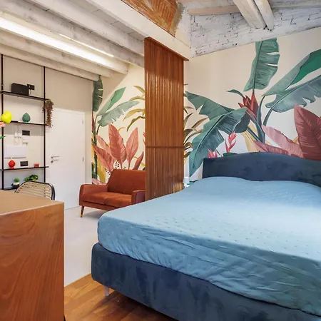 Jungle Flat *
